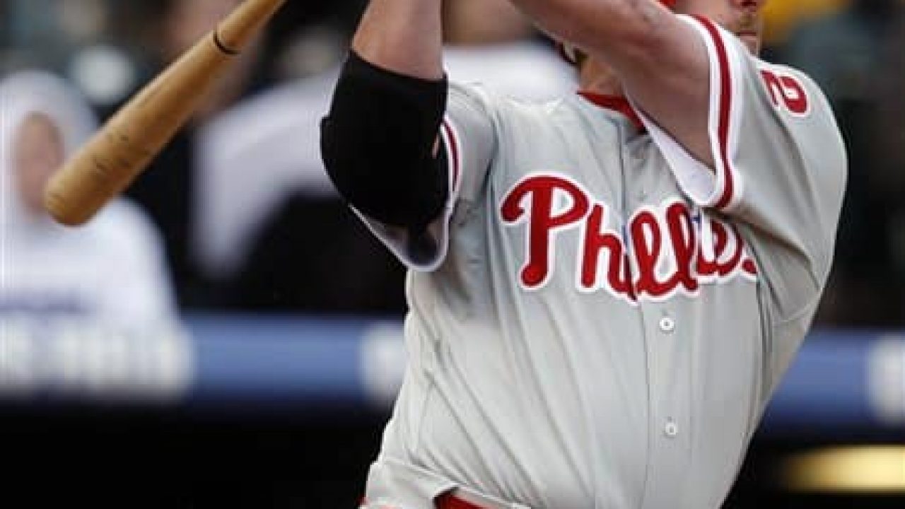Jamie Moyer, Greg Dobbs will not return to Philadelphia Phillies
