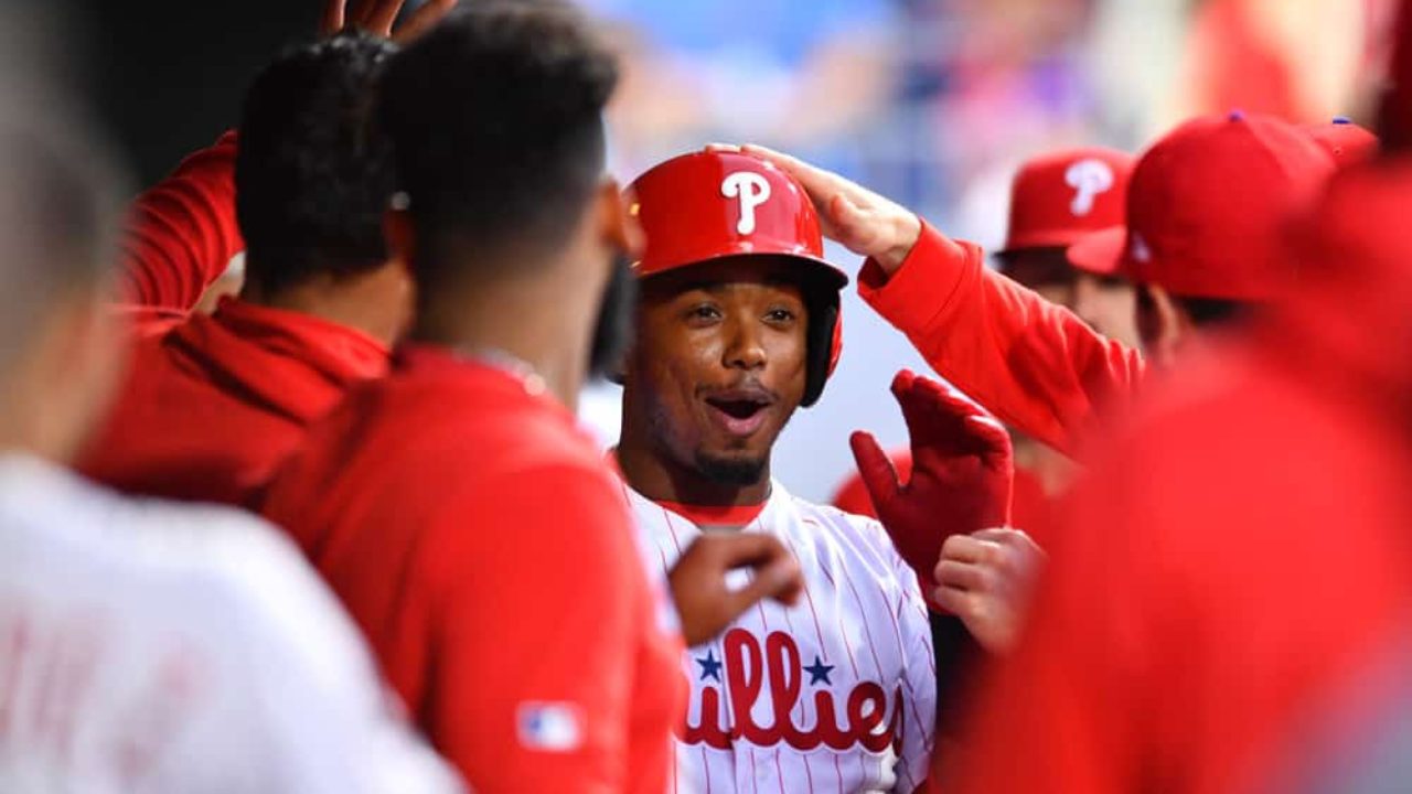 Watch Jean Segura Answers Fan Question Mid At Bat Phillies Nation