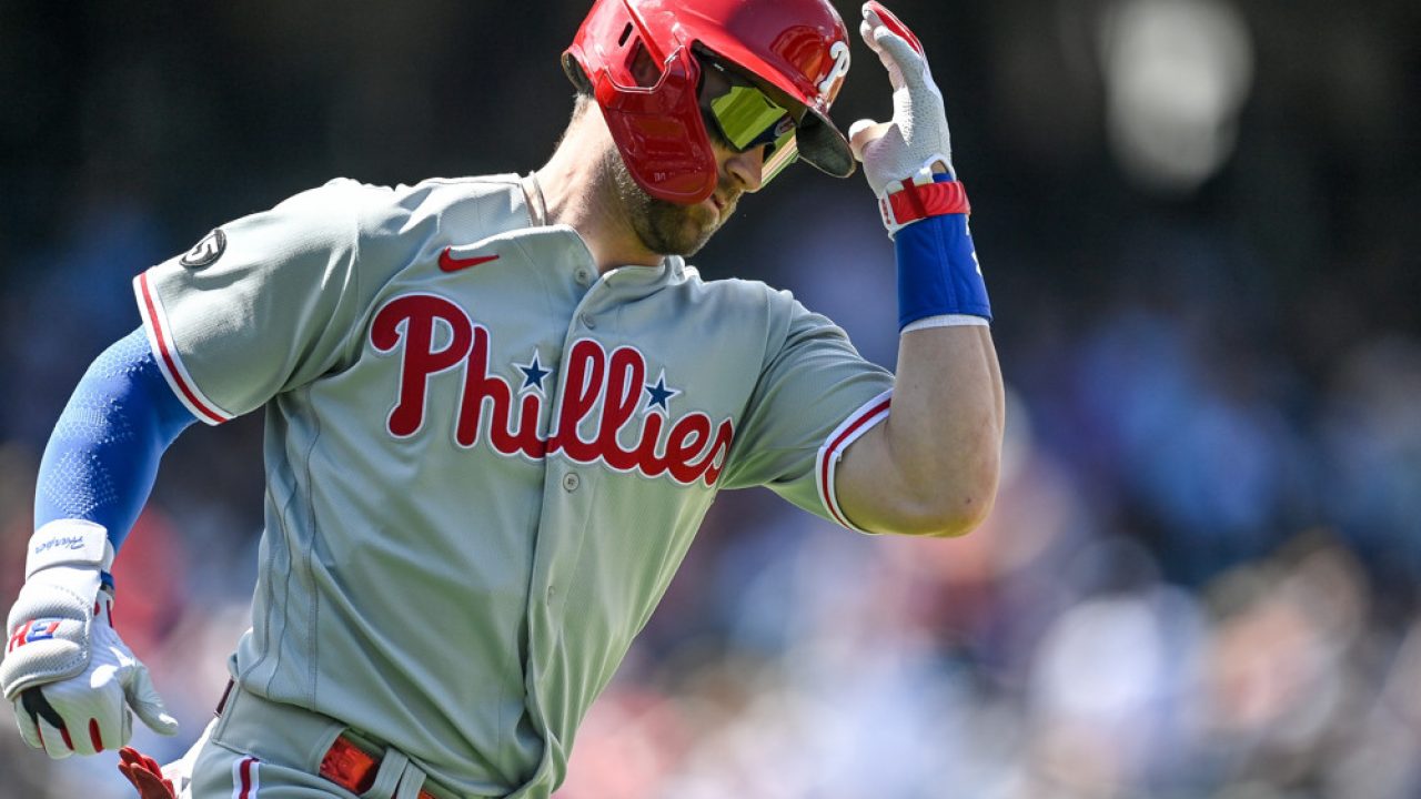 Phillies overcome Bryce Harper's ejection, errors and testing of the  bullpen to beat Cardinals, 5-4