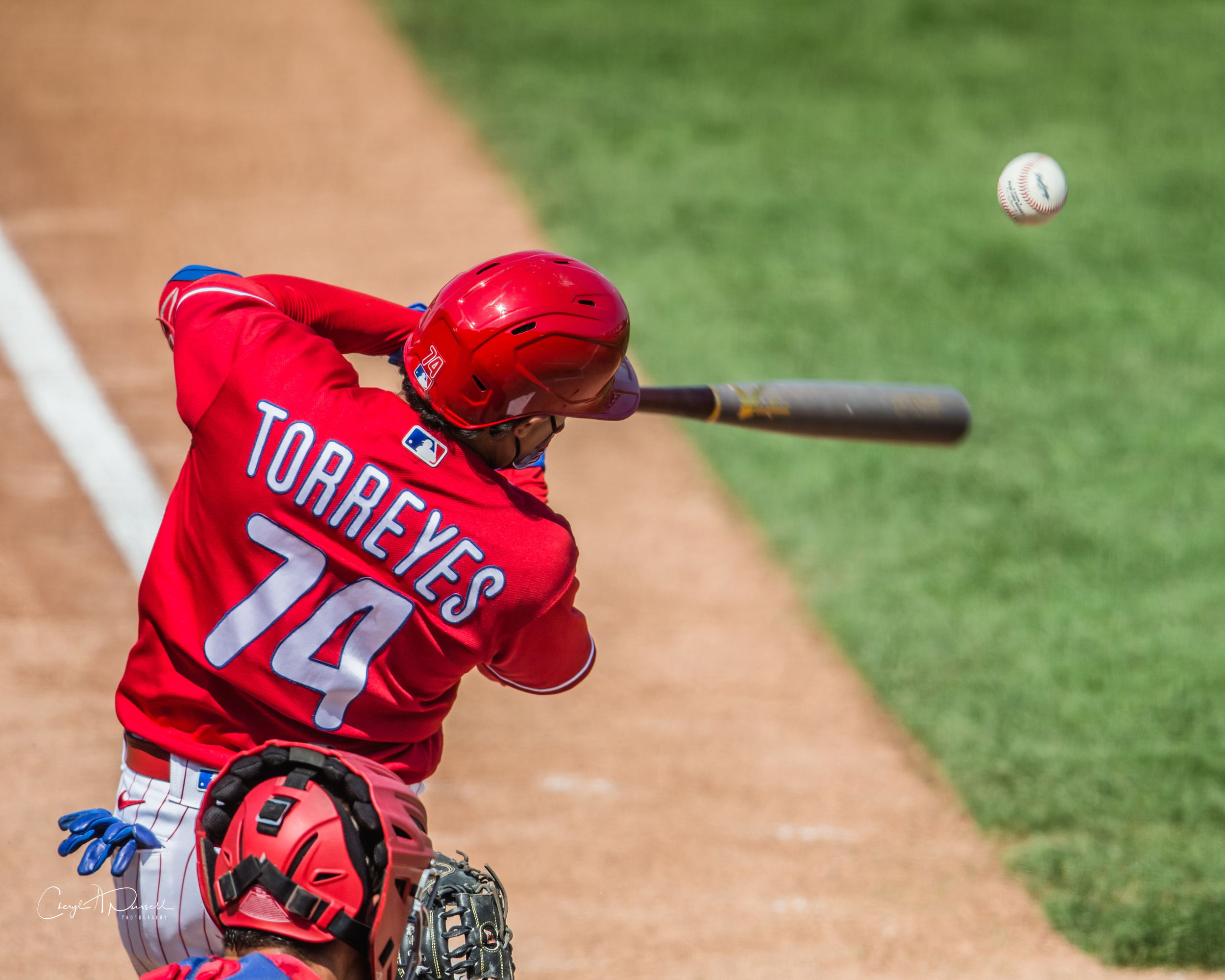 Ronald Torreyes' homer helps Phillies erase 6-run deficit to beat