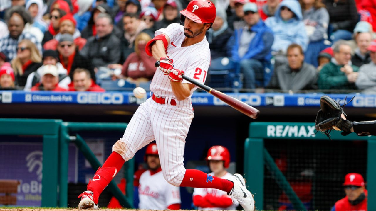 Burrell's home run wins it for the Phillies 