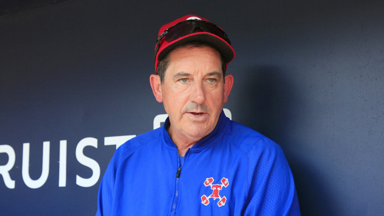 Phillies remove interim tag, sign manager Rob Thomson to two-year deal